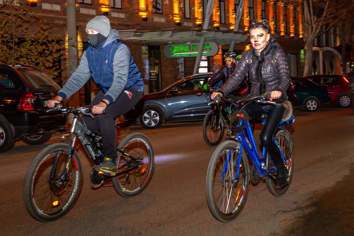 Попробуй не уступить