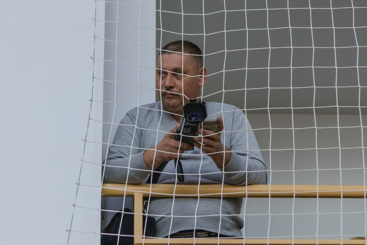 Я всегда с собой беру ви-и-идеокамеру