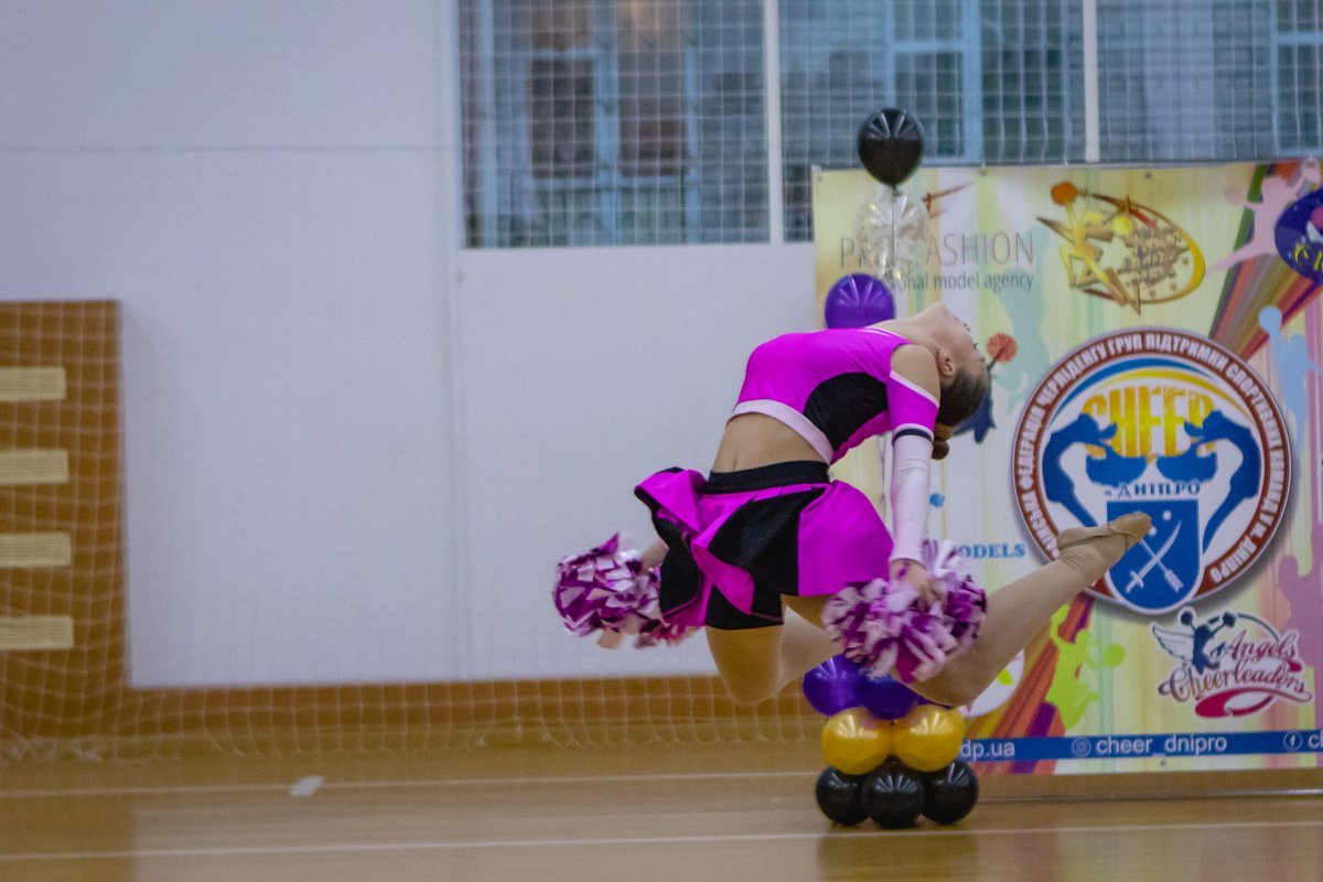 Если человек встает после падения, это не физика, это характер