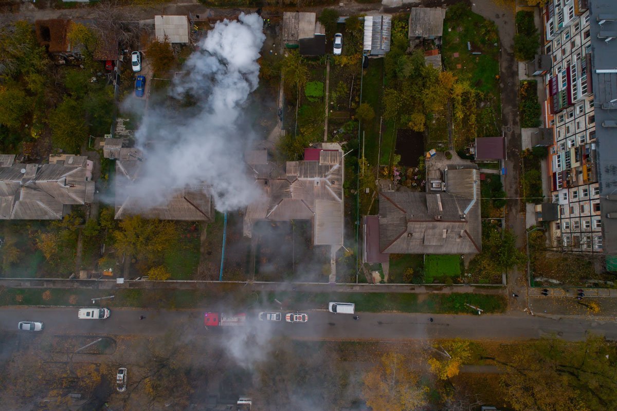 Утром начался пожар на улице Авиационной