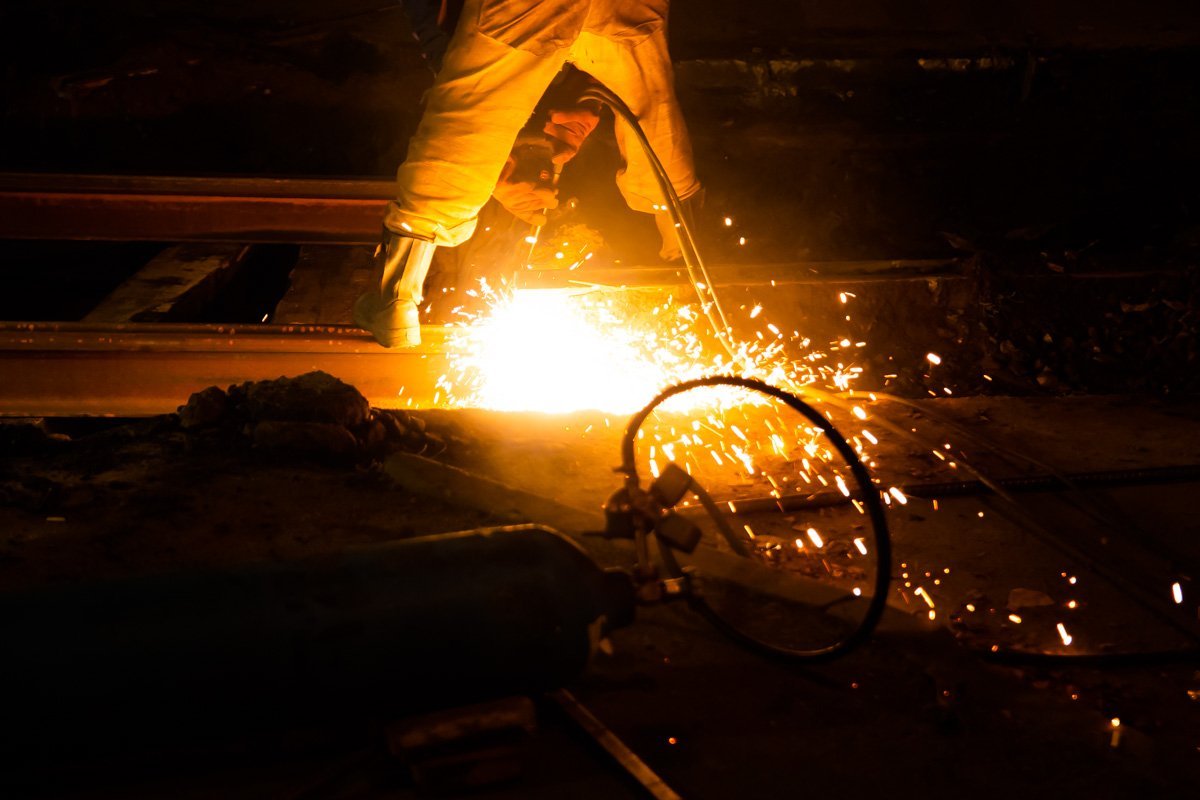 Рабочие успели выполнить ремонт с 22:00 до 4:00