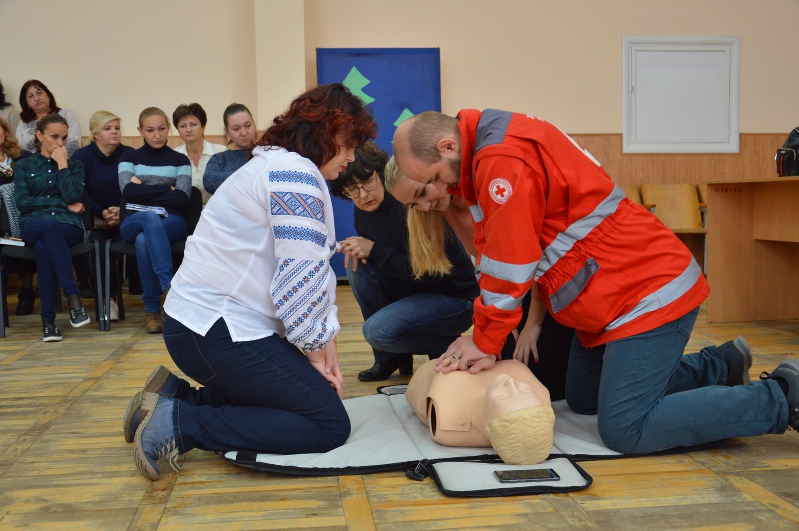 Урок рассчитан на волонтеров, которые готовы помогать людям Урок рассчитан на волонтеров, которые готовы помогать людям