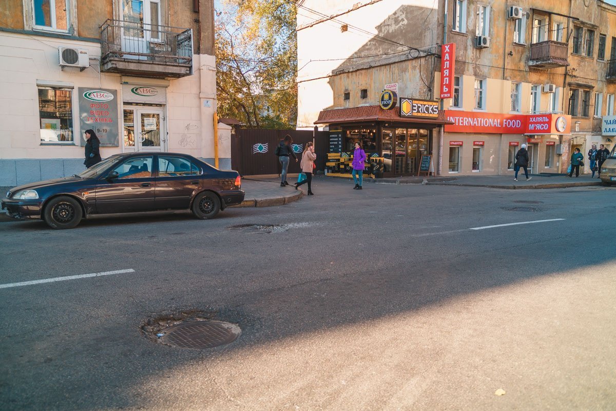 Старайтесь объезжать участок, двигайтесь с оптимальной скоростью