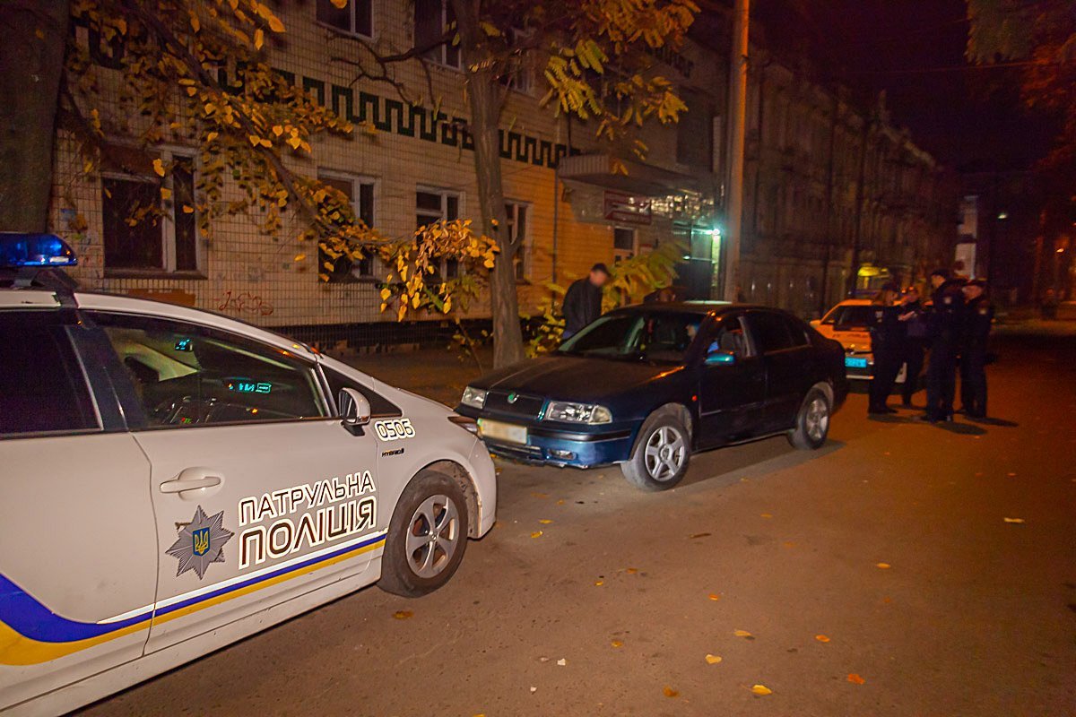 Утверждают, что остановились "подкурить" автомобиль Утверждают, что остановились "подкурить" автомобиль