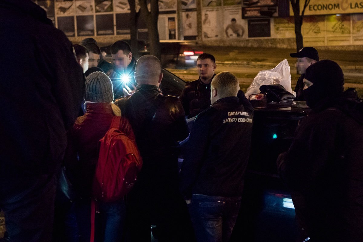 Предварительно, сотрудники полиции задерживали преступников