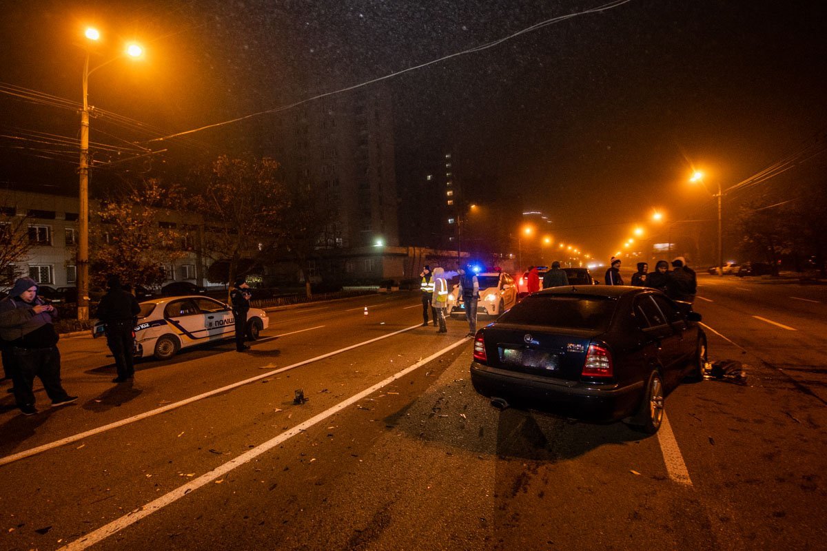 Столкнулись полицейский автомобиль ЗАЗ и Skoda