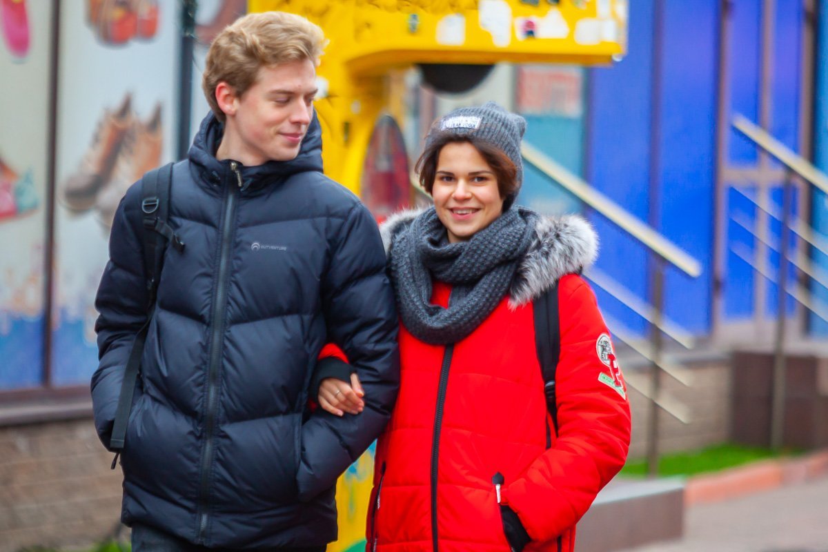 Зимой греет любовь