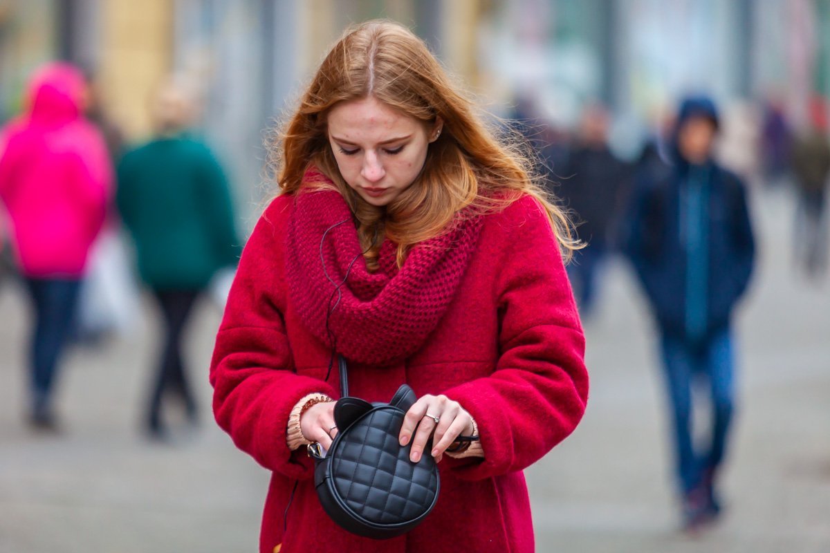 Где в этой сумке хоть что-нибудь теплое?