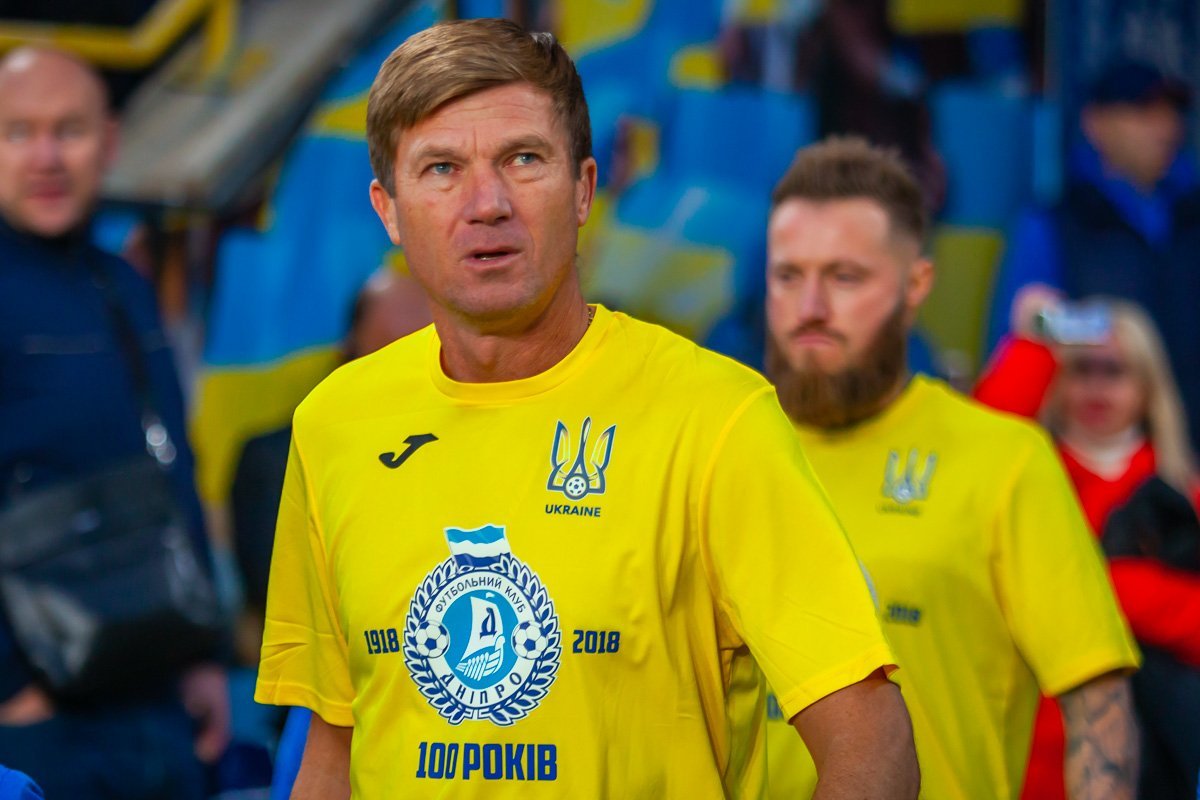 Юрий Максимов с уверенностью выходит на поле 