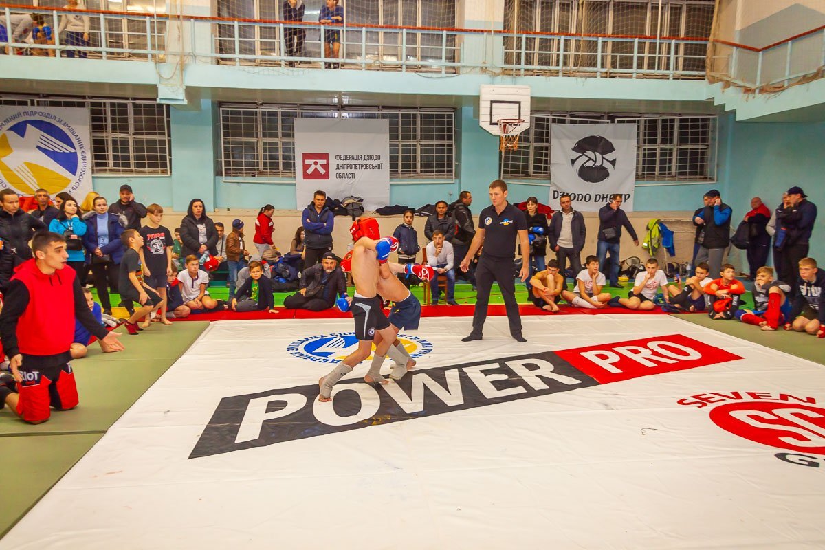 Соревнования длились с 10:00 и до позднего вечера Соревнования длились с 10:00 и до позднего вечера