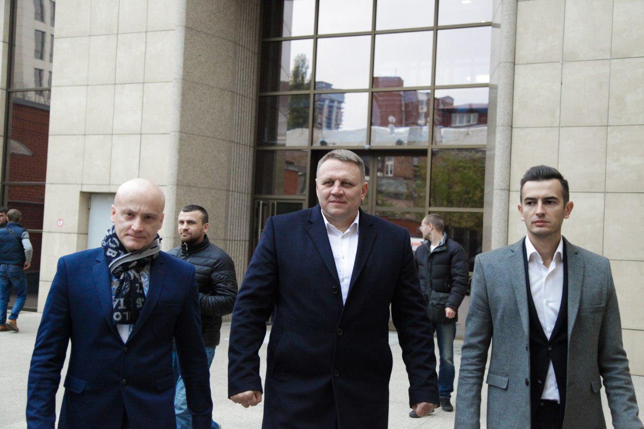 Более тысячи днепрян встретились с участниками президентских праймериз УКРОПа 3