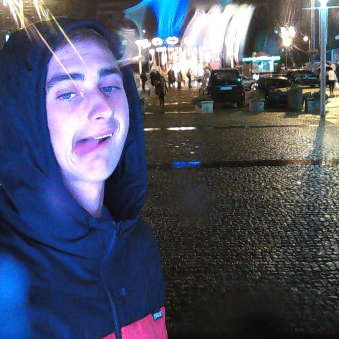 День какой-то, прям как мое лицо