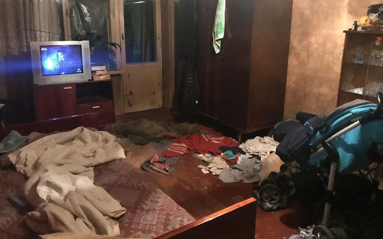 Нетрезвая мать требовала отдать ребенку отцу, то молила оставить с ней Нетрезвая мать требовала отдать ребенку отцу, то молила оставить с ней