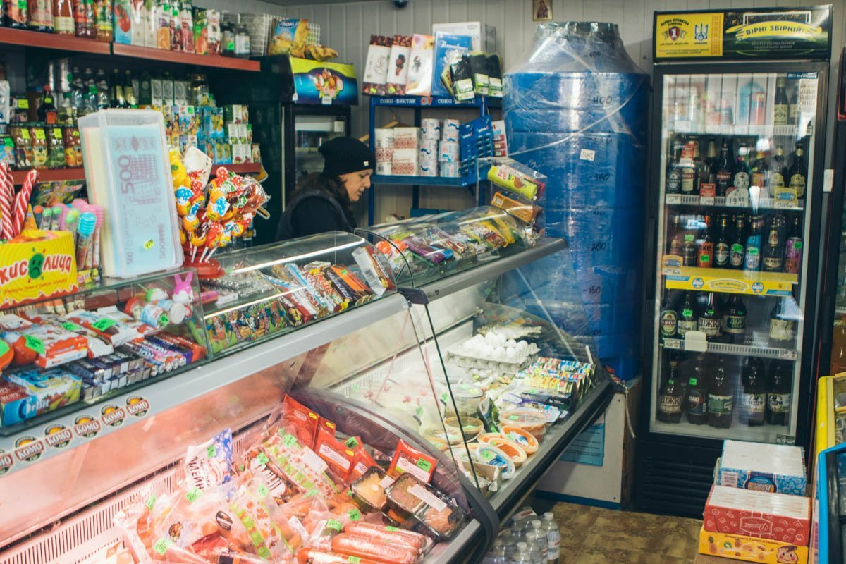 Продавщица отказывала выходить из киоска, пока не приедут владельцы