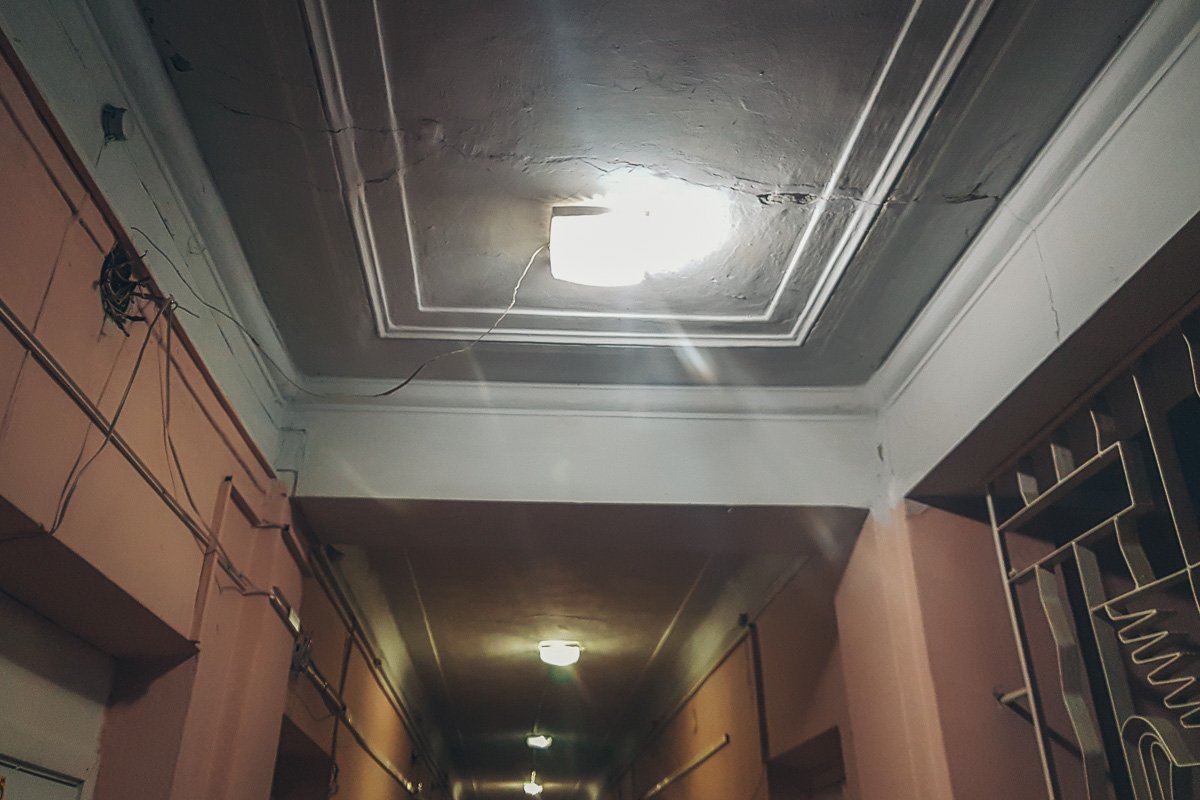 В коридорах общежития