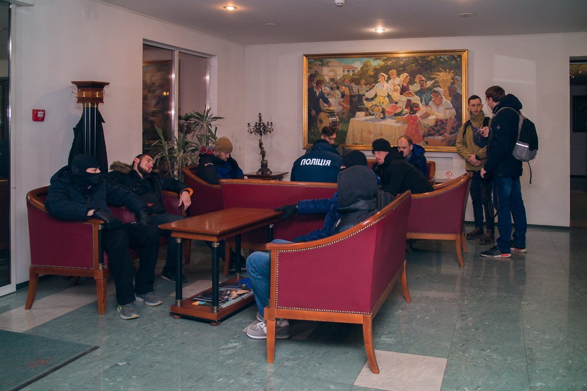 Активисты написали заявление на собственника отеля