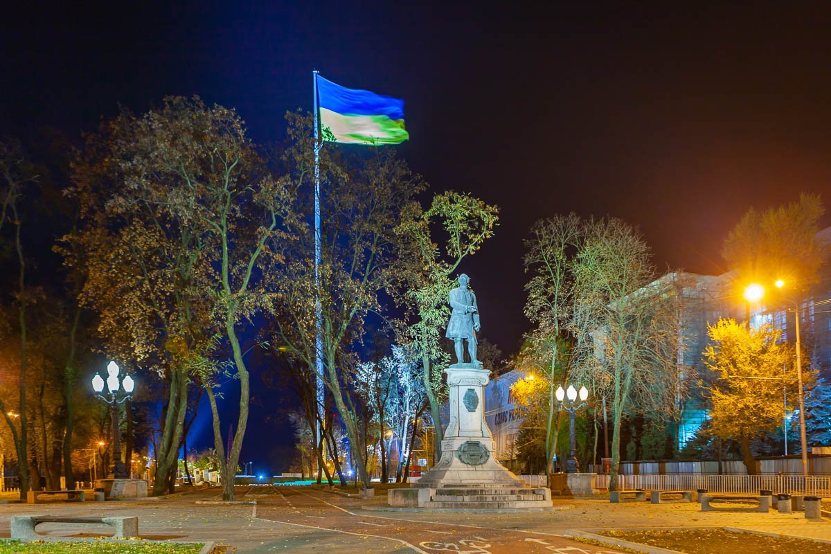 Гордо и врагам на зло Гордо и врагам на зло