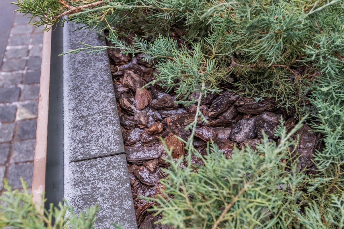 Погода мягко напоминает, что пора покупать пуховик