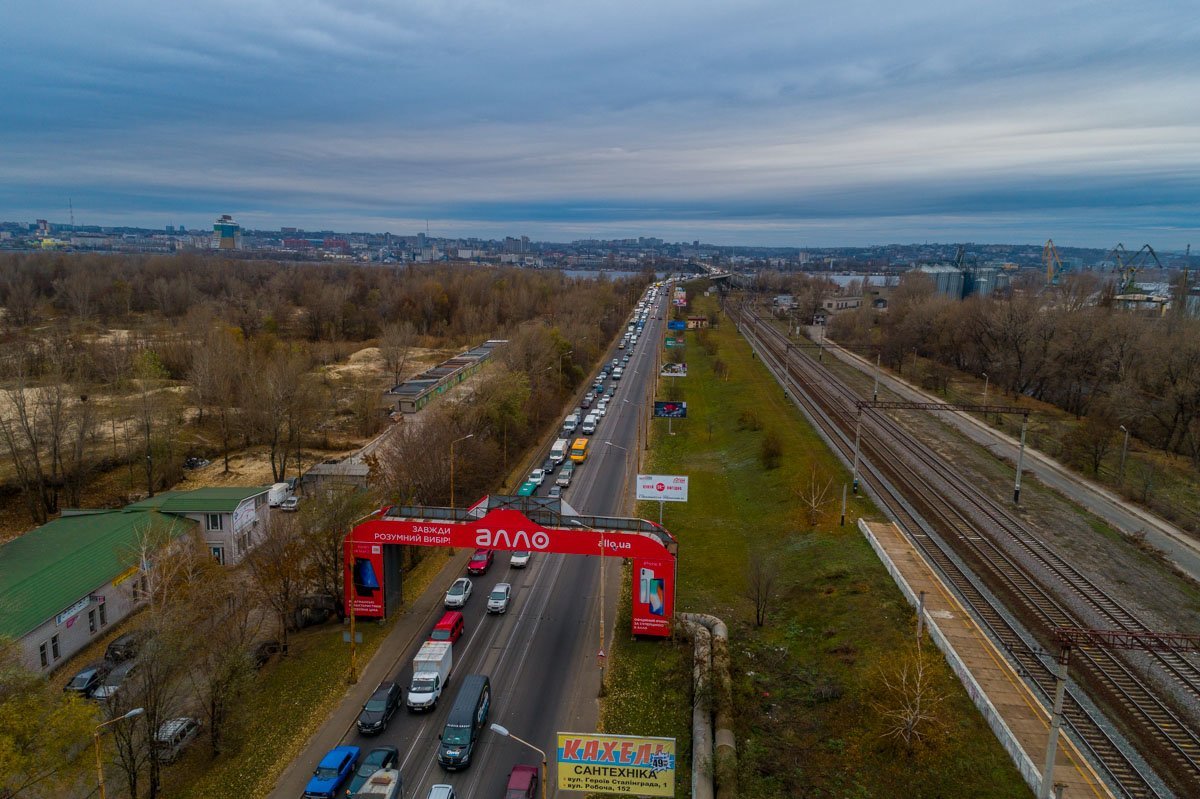 Пробка тянется на несколько километров