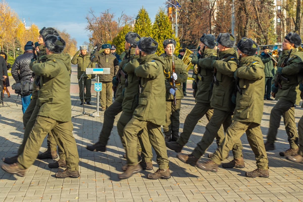Молодых бойцов также поздравили представители власти и местного самоуправления Молодых бойцов также поздравили представители власти и местного самоуправления