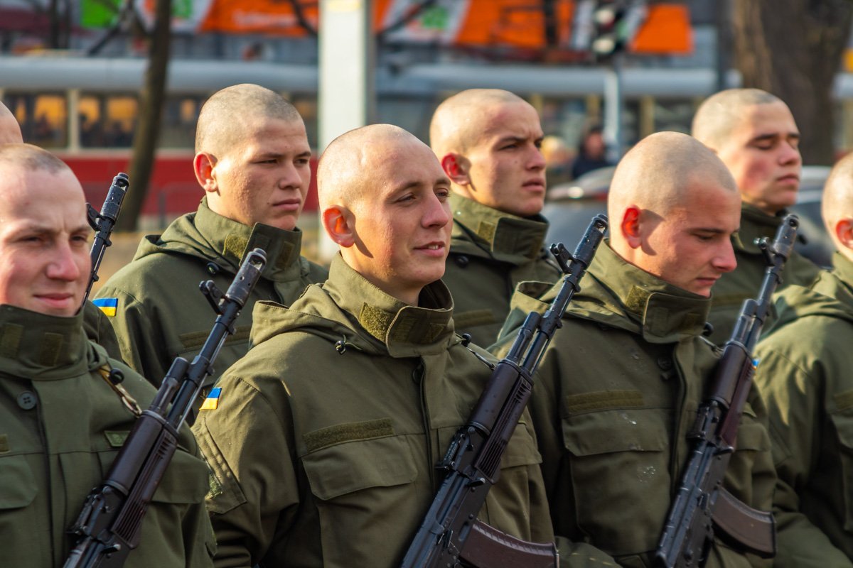 Военные продолжат служить в Днепре Военные продолжат служить в Днепре