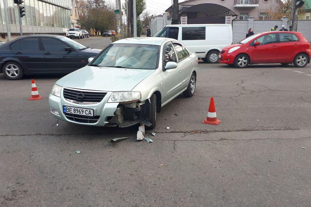 Предварительно, водитель Nissan не уступил дорогу второму участнику аварии