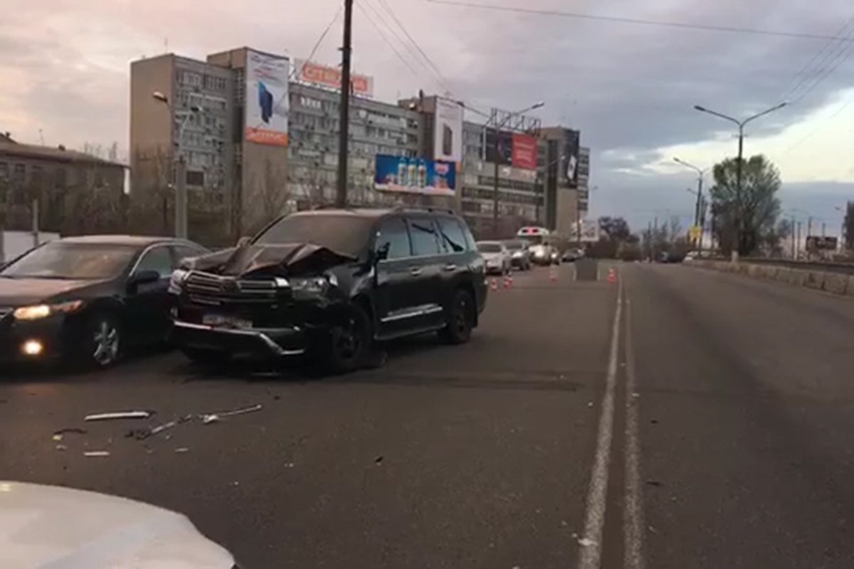 Авария произошла приблизительно в 15:00 Авария произошла приблизительно в 15:00