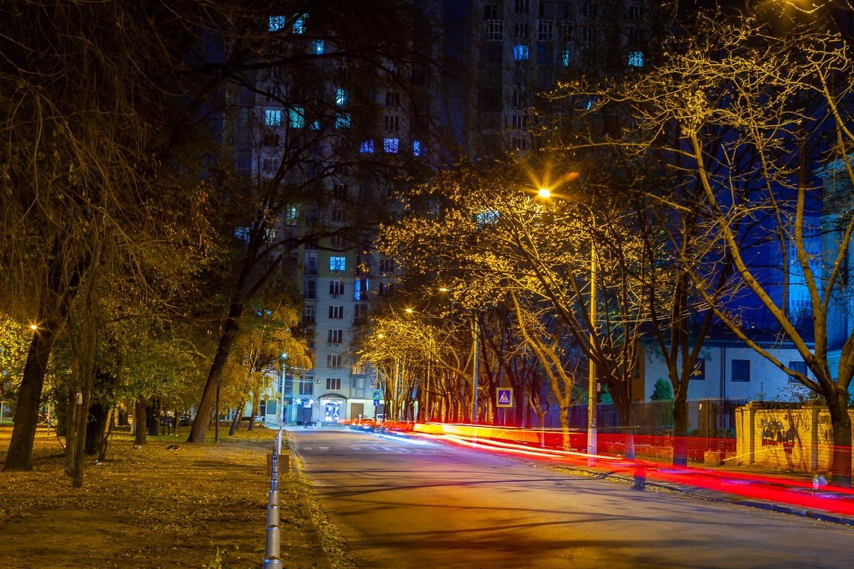 Сложно представить, что раньше на этом месте кипела жизнь Сложно представить, что раньше на этом месте кипела жизнь