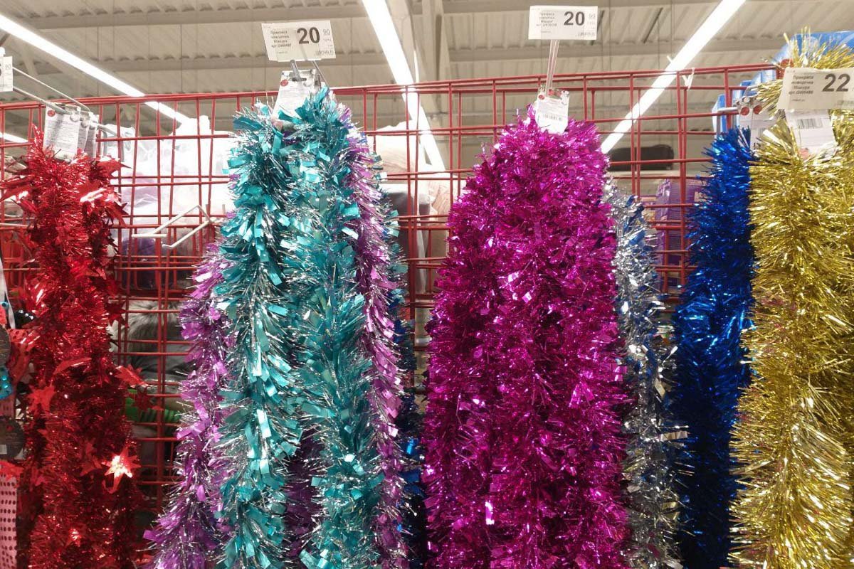 Если у вас есть коты - лучше обойтись без дождика