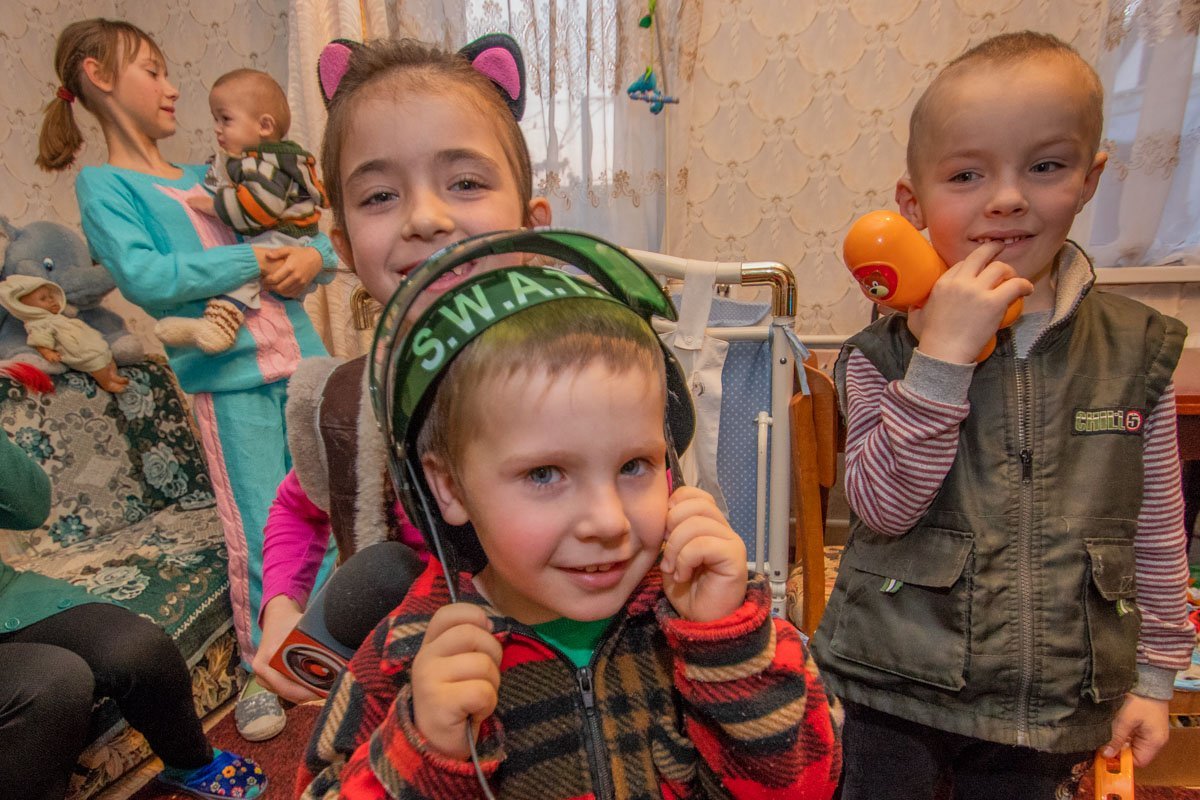 Дети счастливы Дети счастливы