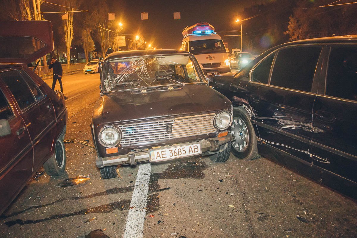 Автомобили получили серьезные повреждения Автомобили получили серьезные повреждения