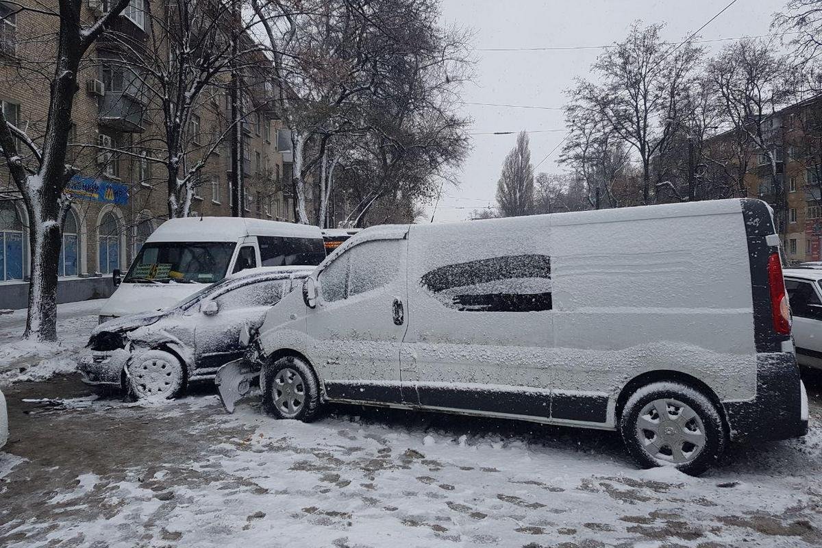 Предварительно, водитель Renault не справился с управлением Предварительно, водитель Renault не справился с управлением