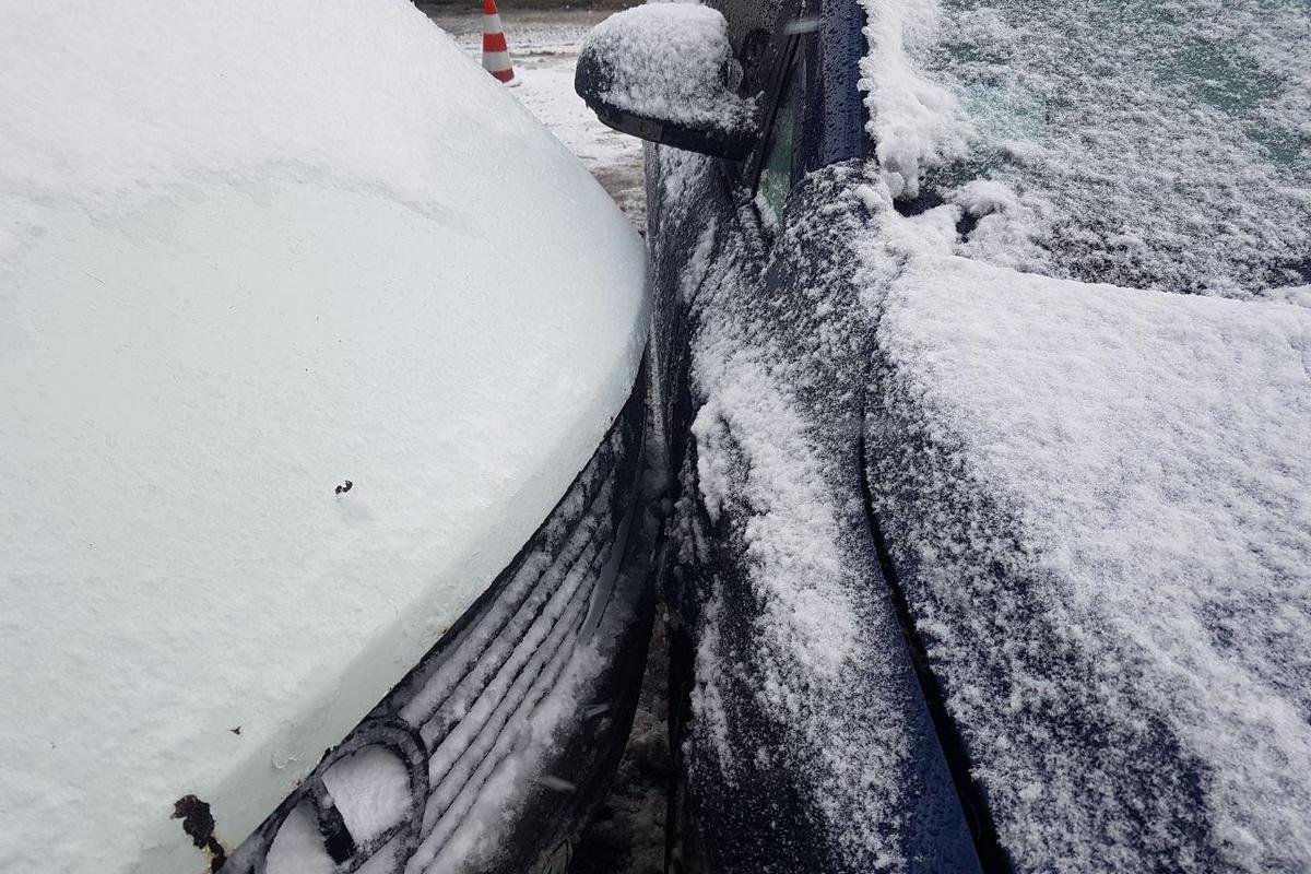 Авария существенно повлияла на дорожную обстановку Авария существенно повлияла на дорожную обстановку