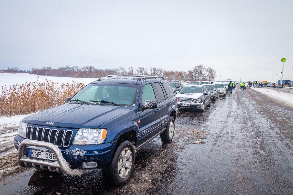 С каждым часом количество "евроблях" растет С каждым часом количество "евроблях" растет
