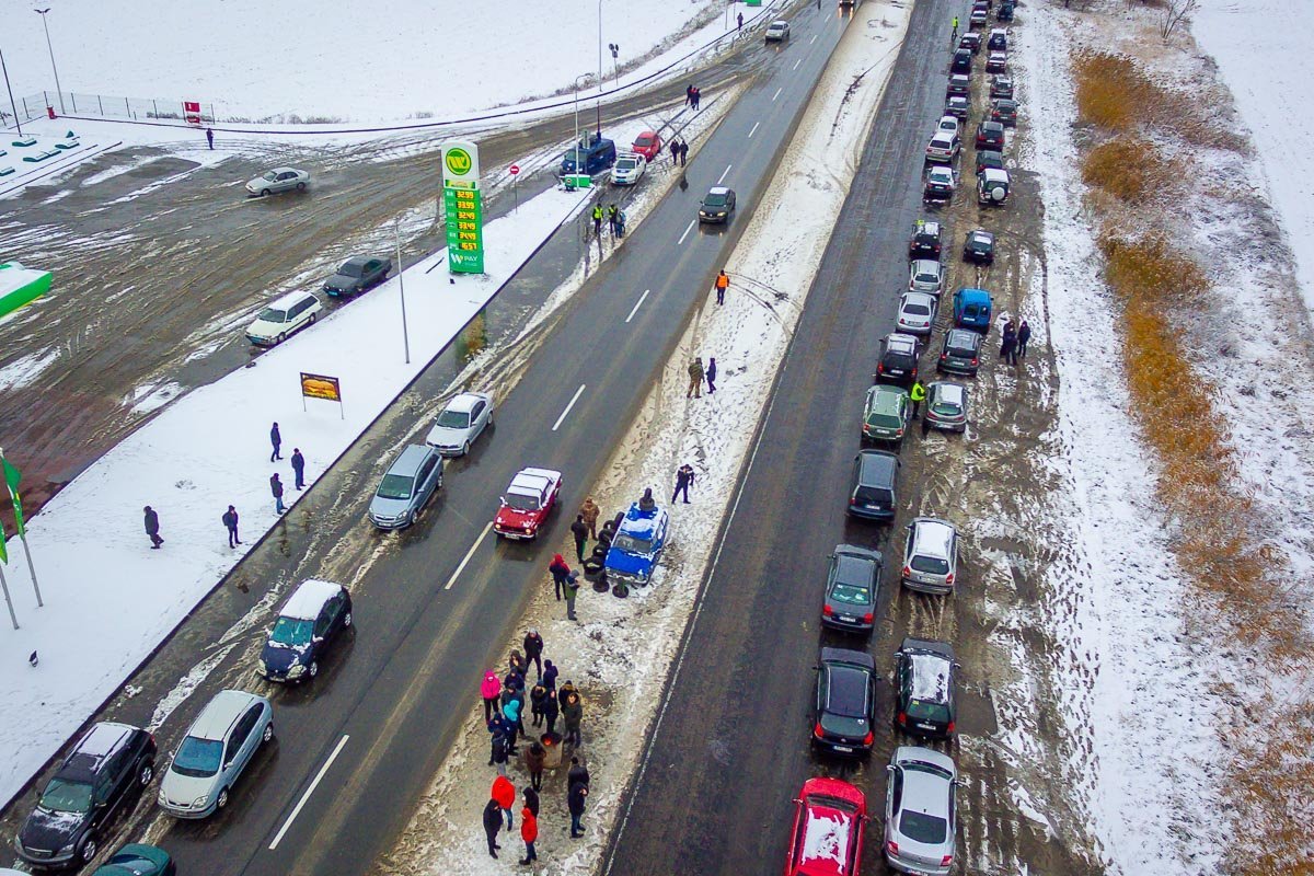 Народ готов стоять до последнего Народ готов стоять до последнего