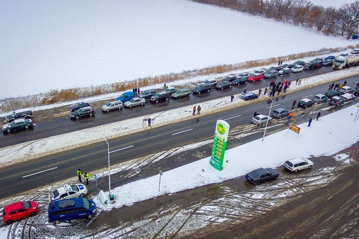 На Полтавском шоссе началась самая что ни на есть бытовуха На Полтавском шоссе началась самая что ни на есть бытовуха
