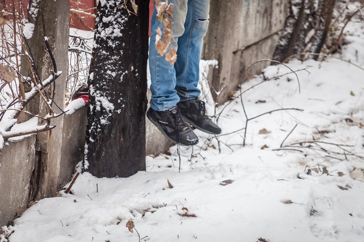 На вид умершему было около 30 лет На вид умершему было около 30 лет