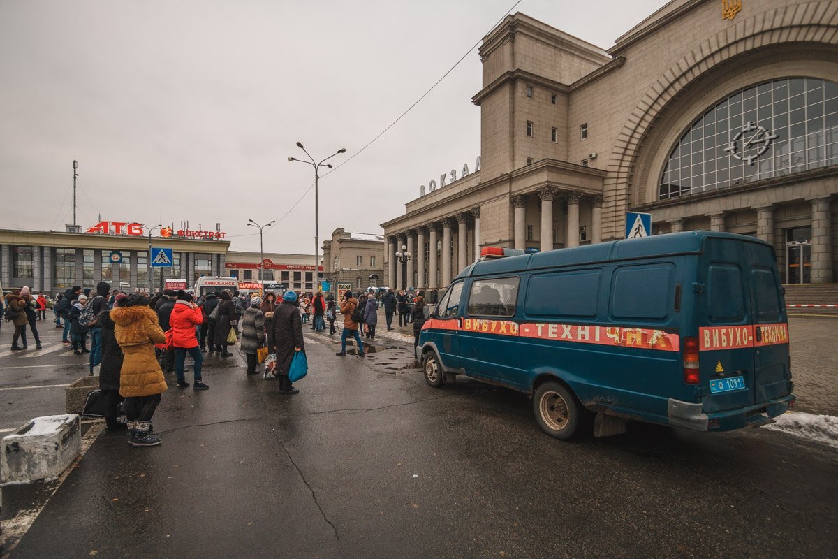 Взрывотехники проверили Центральный железнодорожный вокзал