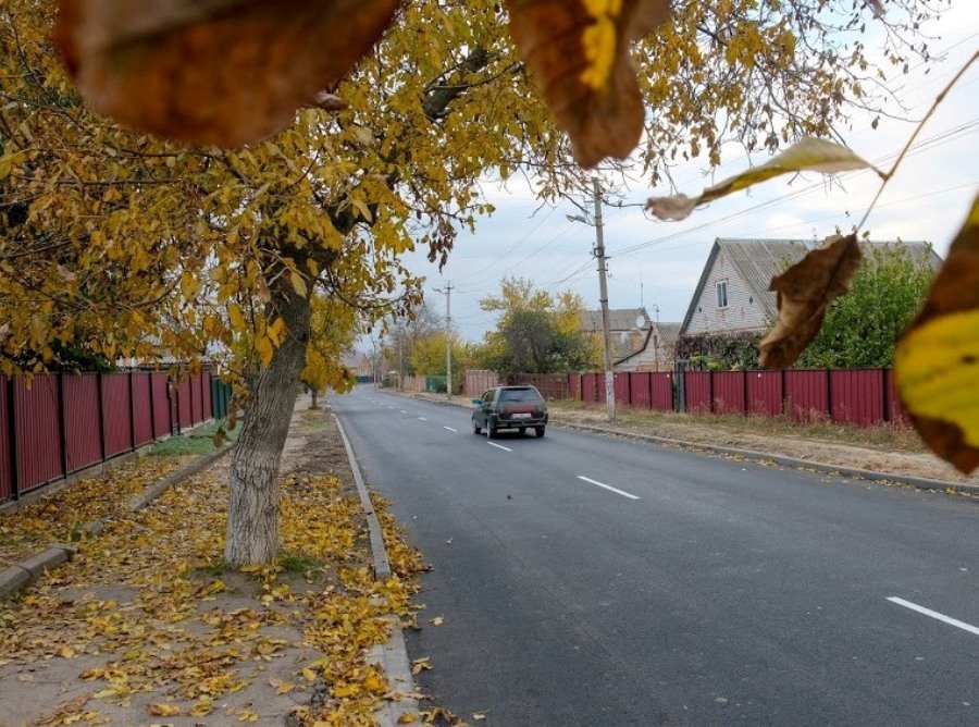 Улица Достоинства в Марганце – уже с новым покрытием