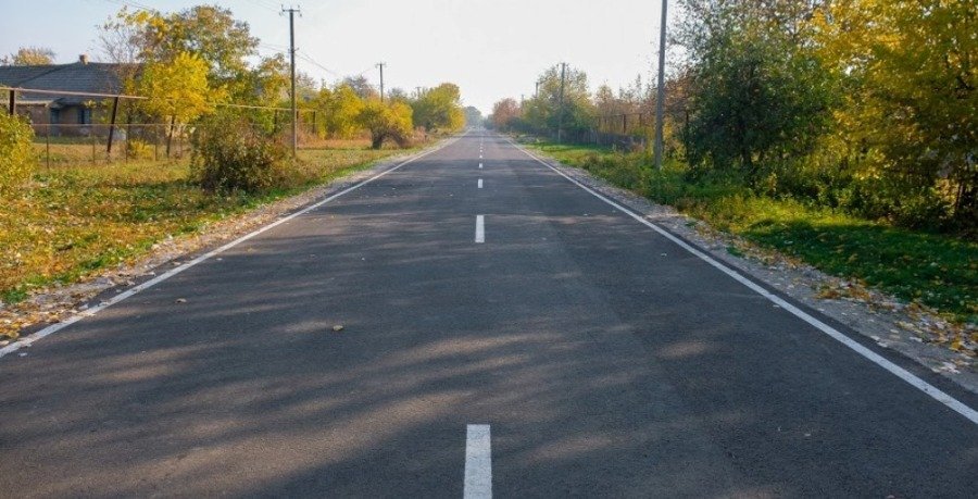 Капитально отремонтированная улица Гагарина в селе Чумаки Томаковского района