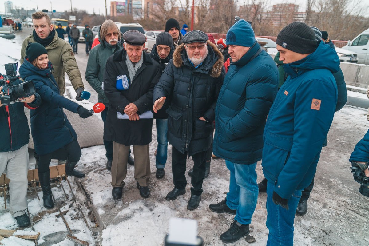В Днепре состоялась встреча на Новом мосту с мэром города Борисом Филатовым