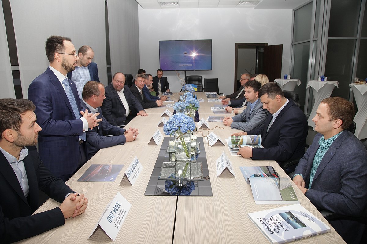 В Днепре открылось первое в Украине представительство чешской компании Skoda Transportation 1