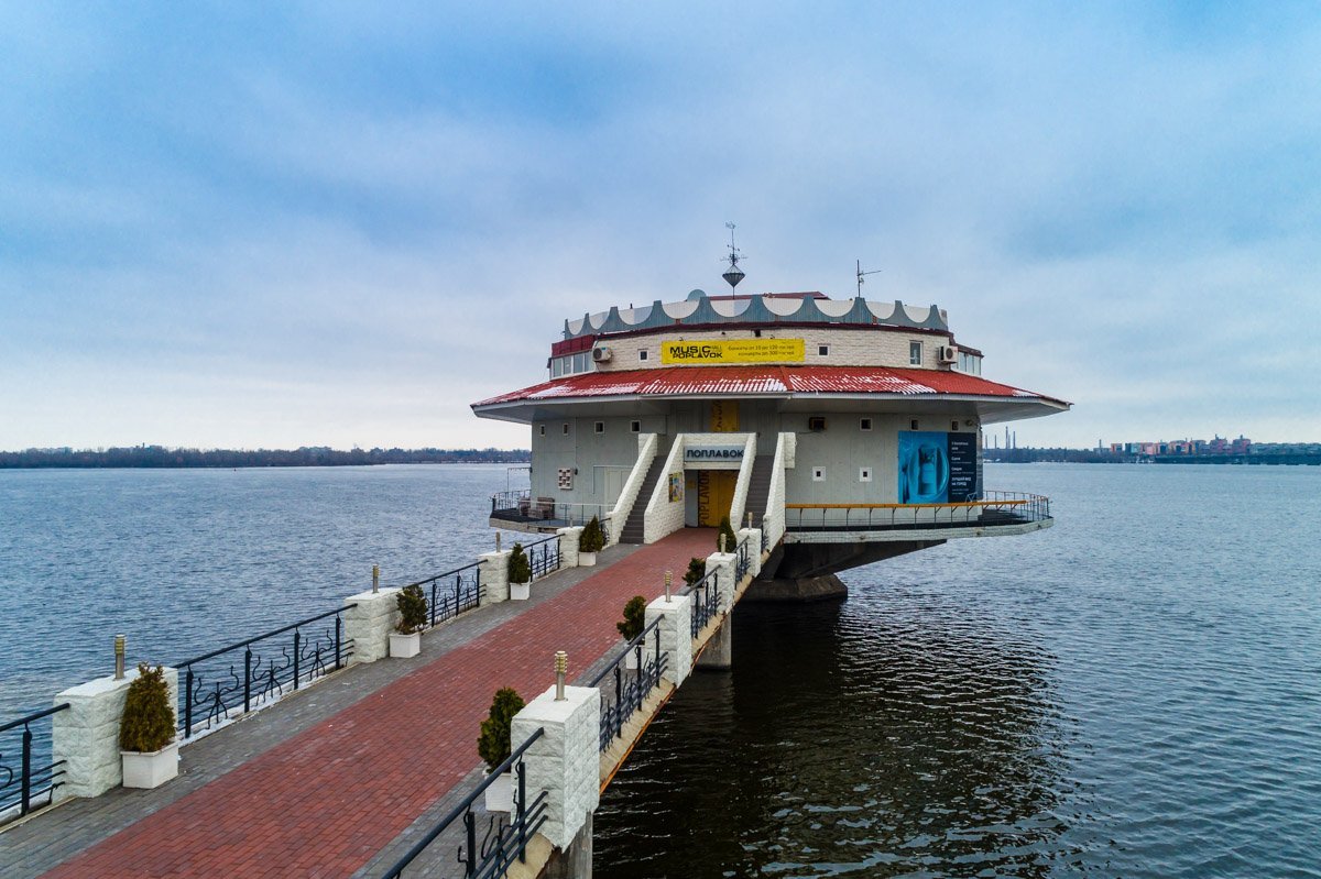 Инопланетная тарелка