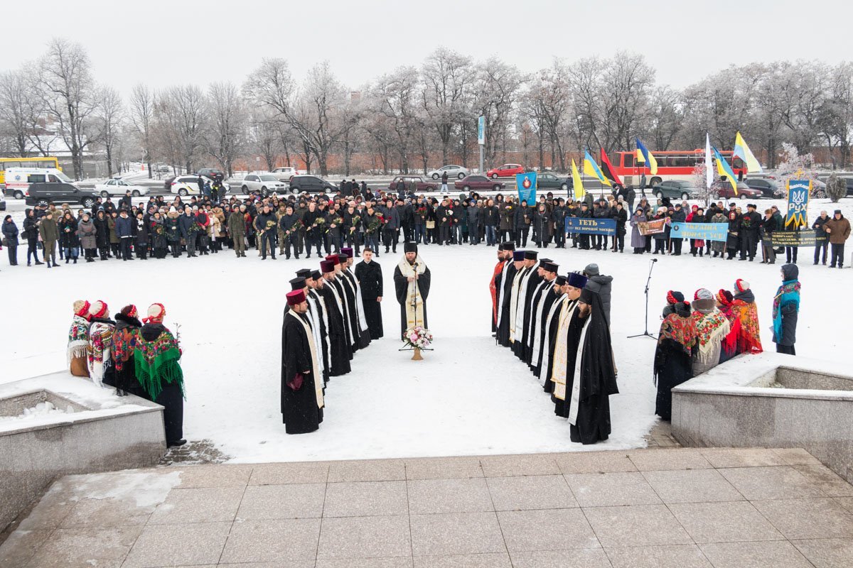 Молитву памяти погибших прочли священники УПЦ Киевского Патриархата