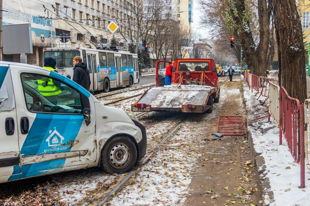 По словам правоохранителей, в аварии никто не пострадал