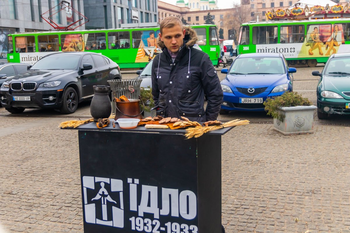 24 ноября жители всей Украины почтили память жертв Голодомора 1932-1933 года