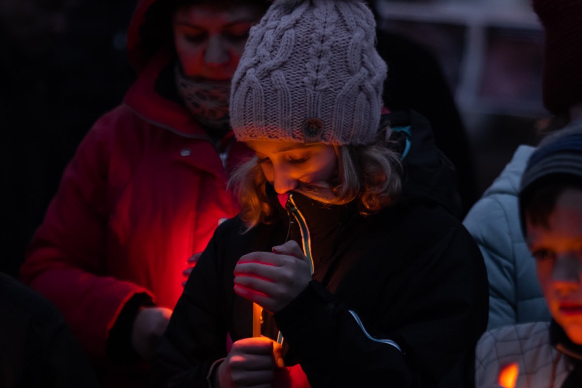 Помнить о прошлом и стремится к светлому будущему Помнить о прошлом и стремится к светлому будущему