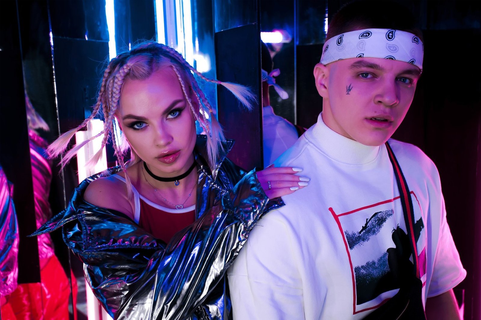 Песня группы «Под фонарем» собрала 51 миллион просмотров на YouTube Песня группы «Под фонарем» собрала 51 миллион просмотров на YouTube