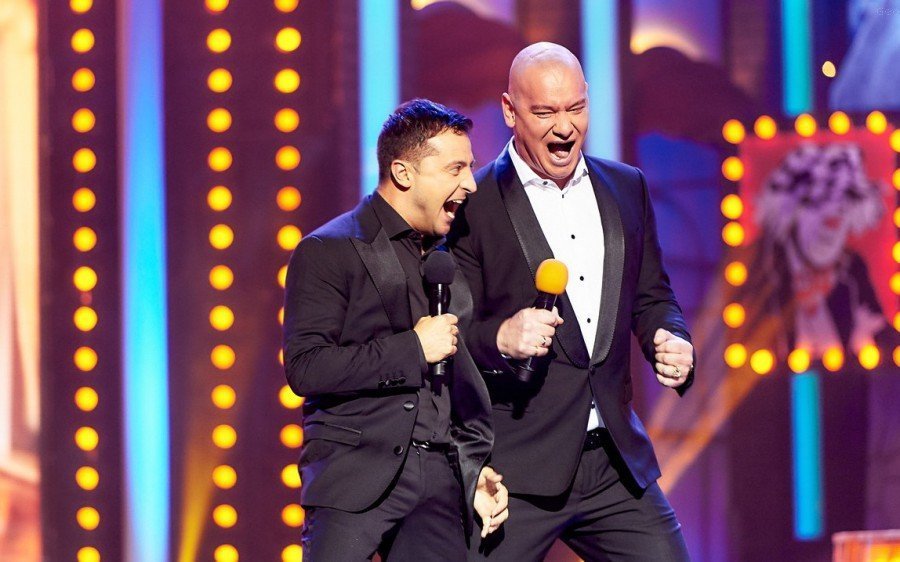 Комики презентуют обновленную программу, наполненную свежими шутками Комики презентуют обновленную программу, наполненную свежими шутками