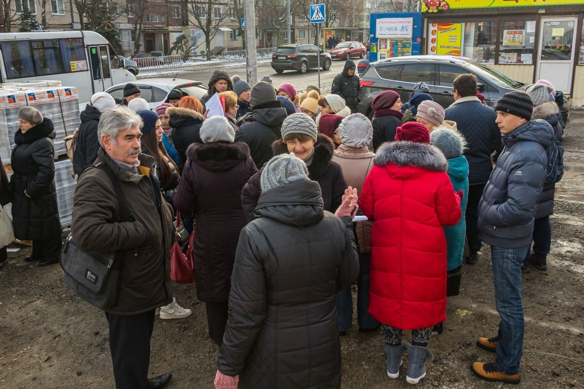 Некоторые предполагают, что в балку сбрасывают химические отходы Некоторые предполагают, что в балку сбрасывают химические отходы